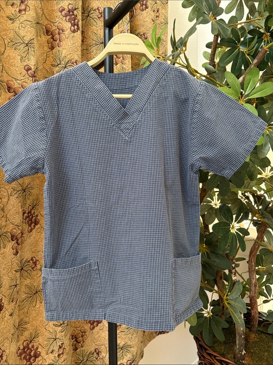 unbranded/tailored by seller Tops - Blue Gingham V-Neck Short Sleeve Blouse Scrubs Top with Front Pockets